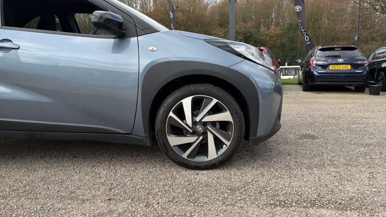 Toyota Aygo X 1.0 VVT-i Edge 5dr Petrol Hatchback